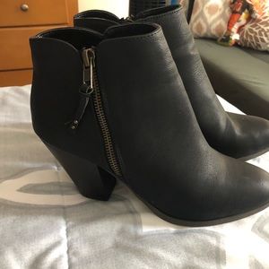 Zip Up Heeled Booties